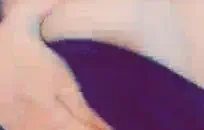 قرنية وقحة في سن المراهقة يريد الحصول على مارس الجنس من الصعب.