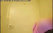 الساخنة الهواة في سن المراهقة يأخذ الوحش الأسود الديك حتى الحمار.