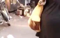 شقراء غنيمة ضخمة يأخذها مع حزام على وجه ضخم مع نائب الرئيس بالرصاص.