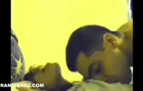 قرنية كوغار الملاعين الديك الأسود مثل رئيسه.