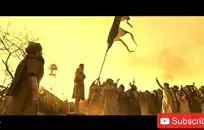 مثير الأبنوس في سن المراهقة مارس الجنس على المقعد الخلفي للسيارة