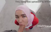 ارتكب حماقة كبيرة جبهة مورو يأخذ أسلوب هزلي.