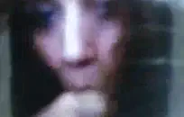 صغيرتي شقراء في سن المراهقة يعطي رأس مذهلة وركوب الديك مع فم مليء بالنائب الرئيس.