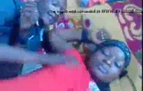 بعقب فقاعة لاتينا يحب أن ندف ، يمارس الجنس مع ترتد على بي بي سي.